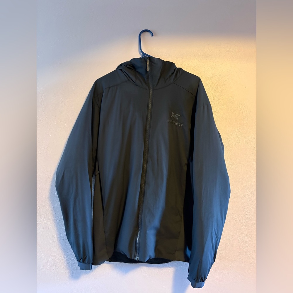Arc'teryx Men’s Atom Hoody Black Sapphire Large
